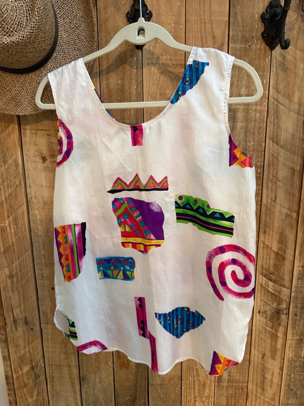 Vintage Leslie Fay White Tank Top with Multicolor Geometric Prints